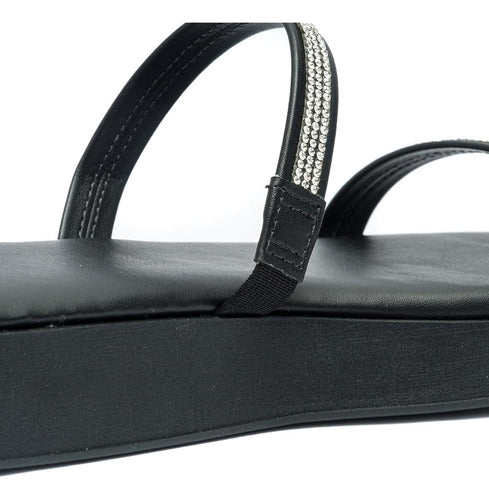 Sandália Feminina Klode Papete Flatform Preta Tiras Brilho