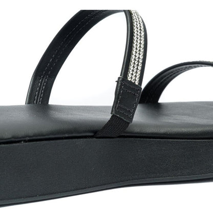 Sandália Feminina Klode Papete Flatform Preta Tiras Brilho