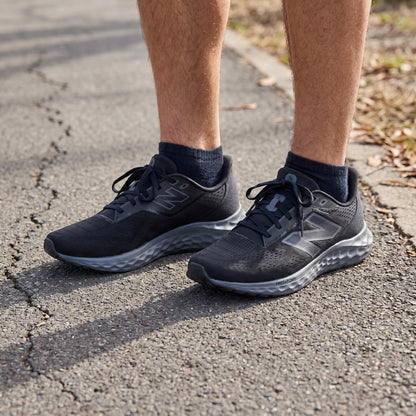 Tênis New Balance Fresh Foam Arishiv4 Masculino